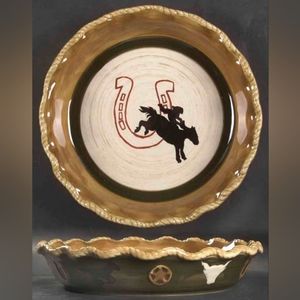 Sonoma Life+Styles Happy Trails Pie Plate